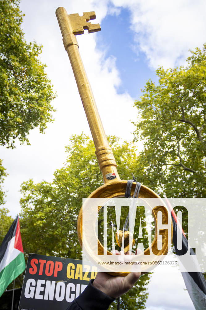 National March for Palestine Marks Three Years Since the Israel - Gaza War Began Central London, October 10, 2026 Pro-Palestine demonstrators took to the streets of Central London for the National March for Palestine, marking three years since the war in Gaza began in October 2023. Participants marched in solidarity with Palestinians, carrying Palestinian flags, banners and placards calling for an end to the conflict and highlighting the ongoing humanitarian crisis in Gaza., Credit:Zak Irfan Avalon