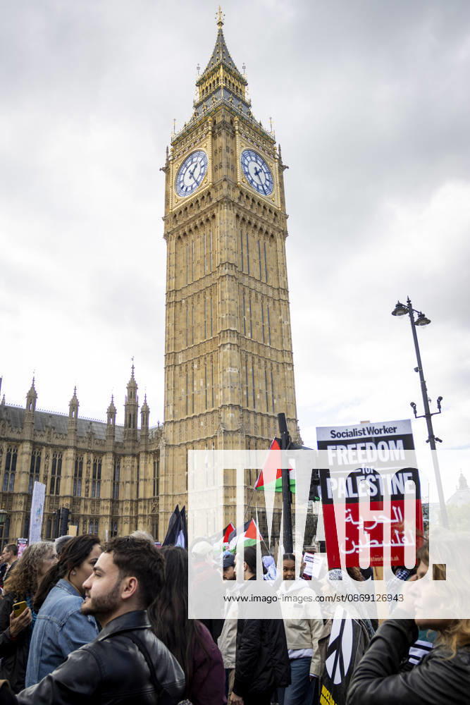 National March for Palestine Marks Three Years Since the Israel - Gaza War Began Central London, October 10, 2026 Pro-Palestine demonstrators took to the streets of Central London for the National March for Palestine, marking three years since the war in Gaza began in October 2023. Participants marched in solidarity with Palestinians, carrying Palestinian flags, banners and placards calling for an end to the conflict and highlighting the ongoing humanitarian crisis in Gaza., Credit:Zak Irfan Avalon