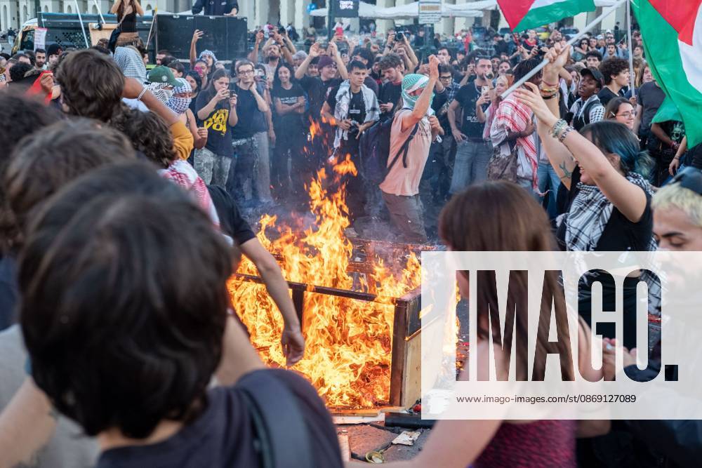 TURIN, ITALY, OCTOBER 10, 2026: Thousands of demonstrators march through the streets of Turin during a regional protest in solidarity with Palestine. Participants from across the Piedmont region gathered for the demonstration organized by Torino per Gaza, waving Palestinian flags and carrying banners as they marched through the city center. The procession passed through several neighborhoods, including Barriera di Milano, before returning toward central Turin. Italian news agency ANSA estimated attendance at around 8,000, while organizers claimed 20,000 participants. Turin Italy - ZUMAq101 20261010_zna_q101_329