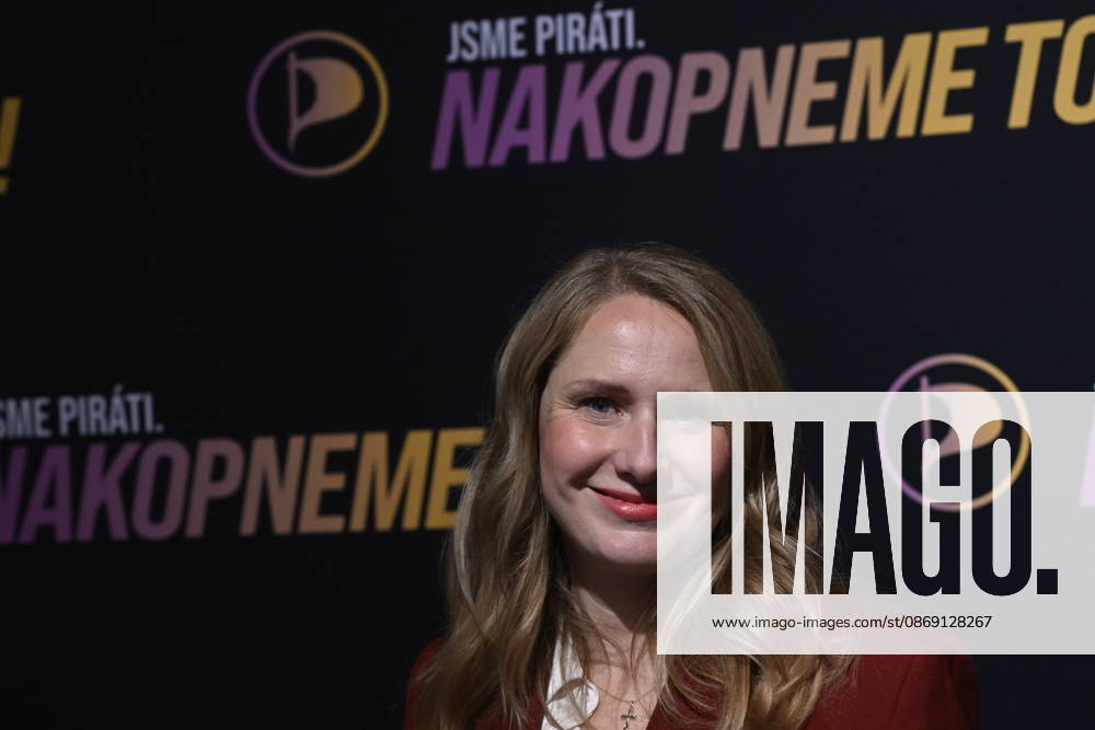 The two-day elections to municipal assemblies ended in the Czech Republic together with the first round of the elections to one-third of the Senate, at 2:00 p.m. on October 10, 2026. On the photo: Tereza Nieslerova, the Pirate Party s candidate for Mayor of Prague, at the Pirate Party s campaign headquarters in Prague. (CTKxPhoto MichalxKrumphanzl) CTKPhotoP2026101008490 CTKPhotoP2026101008490