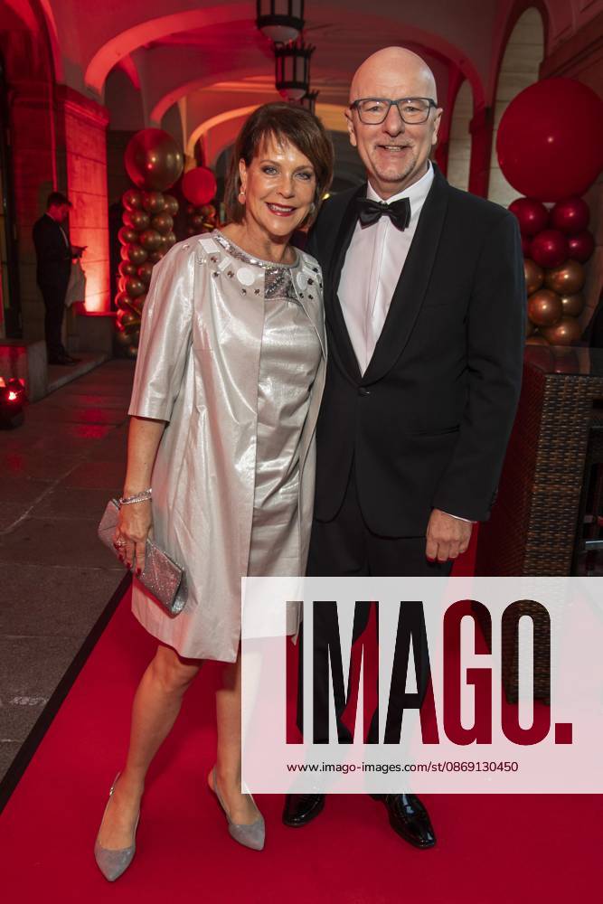 ABB HOPEGALA: Janina Hartwig and Alexander Putz Walk the Red Carpet at the 2026 Hope Gala at the Schauspielhaus Dresden on October 10, 2026, in Dresden, Saxony, Germany