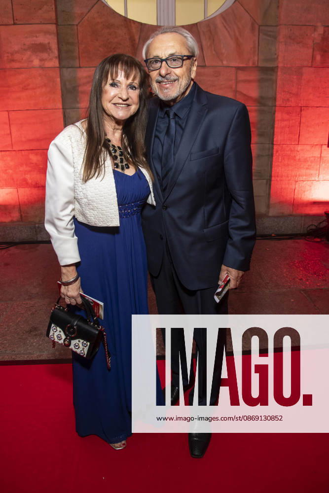 ABB HOPE GALA: Christine Stumph and Wolfgang Stumph, a married couple, appeared on the red carpet at the 2026 Hope Gala at the Schauspielhaus Dresden on October 10, 2026, in Dresden, Saxony, Germany
