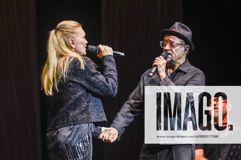 ABB HOPE GALA: Anna Loos and Jan Josef Liefers Perform a Duet on Stage at the Hope Gala 2026 at the Schauspielhaus Dresden on October 10, 2026, in Dresden, Saxony, Germany