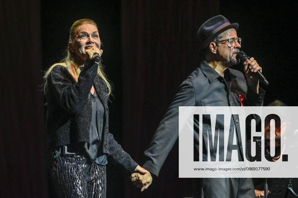 ABB HOPE GALA: Anna Loos and Jan Josef Liefers Perform a Duet on Stage at the Hope Gala 2026 at the Schauspielhaus Dresden on October 10, 2026, in Dresden, Saxony, Germany