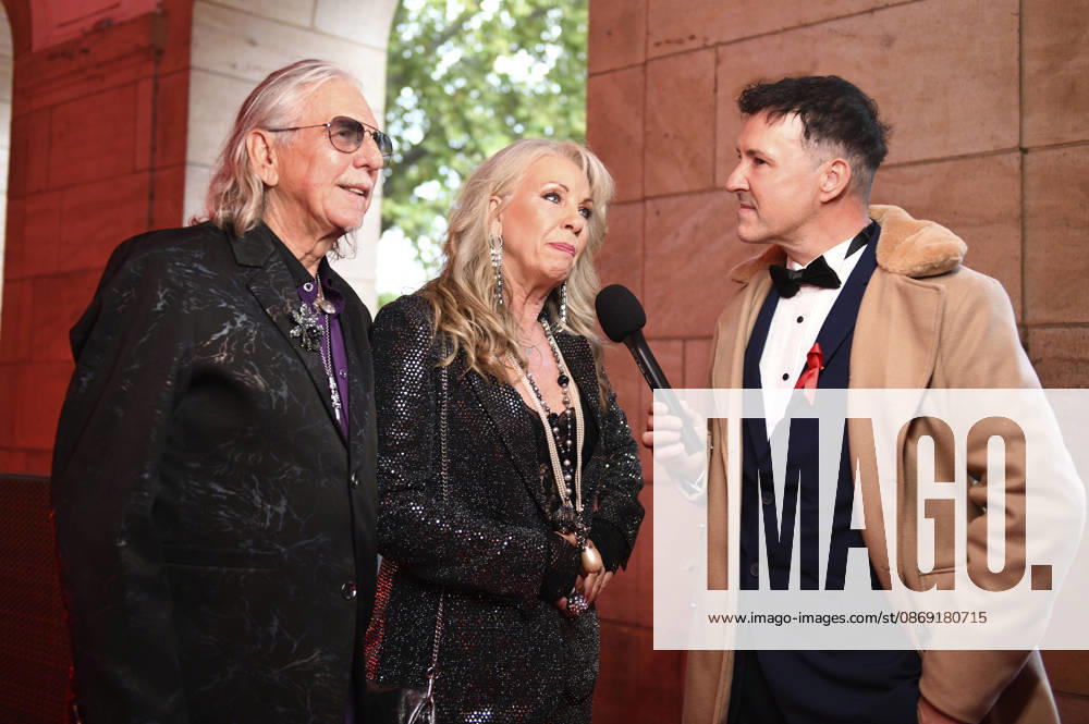 Petra Zieger and Peter Taudte at the 18th Hope Gala 2026 at the Schauspielhaus Dresden, October 10, 2026 Foto:xM.xFischerx xFuturexImagex hope_6001