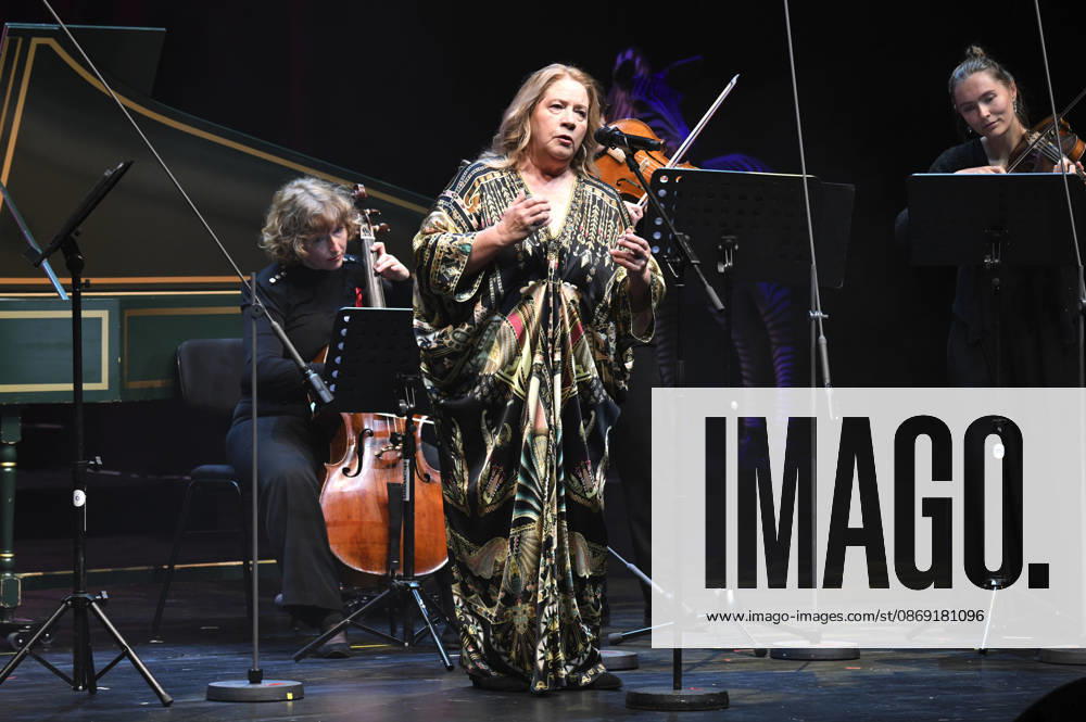 Kathy Kelly at the 18 Hope Gala 2026 at the Schauspielhaus Dresden, October 10, 2026 Foto:xM.xFischerx xFuturexImagex hope_6099
