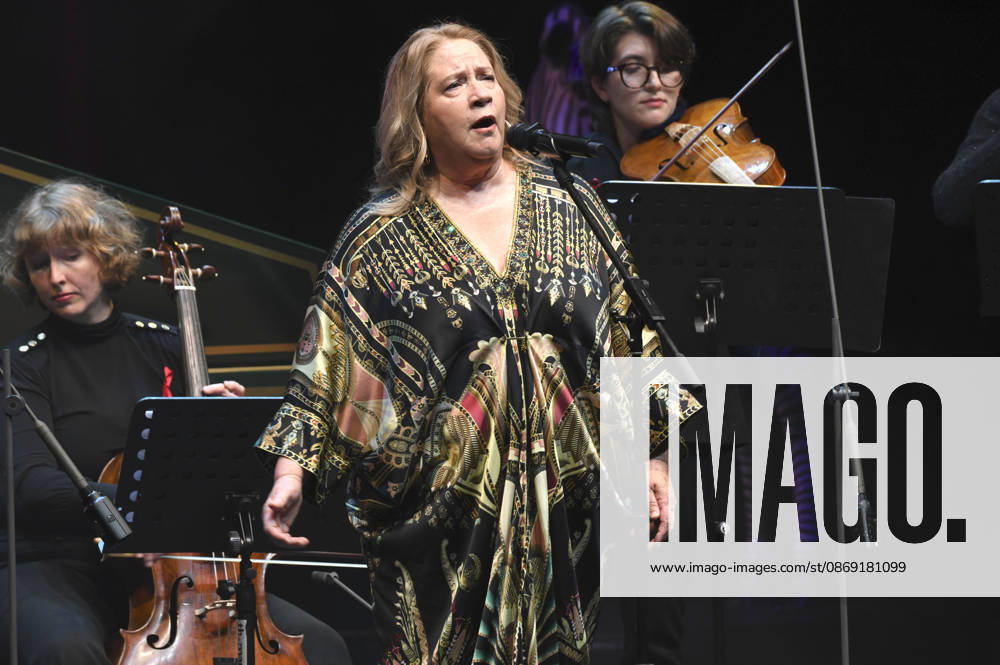 Kathy Kelly at the 18 Hope Gala 2026 at the Schauspielhaus Dresden, October 10, 2026 Foto:xM.xFischerx xFuturexImagex hope_6101