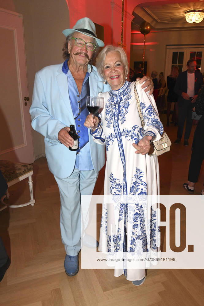 Dorit Gäbler with her husband Karl Heinz Bellmann at the 18th Hope Gala 2026 at the Schauspielhaus Dresden, October 10, 2026 Foto:xM.xFischerx xFuturexImagex hope_6128