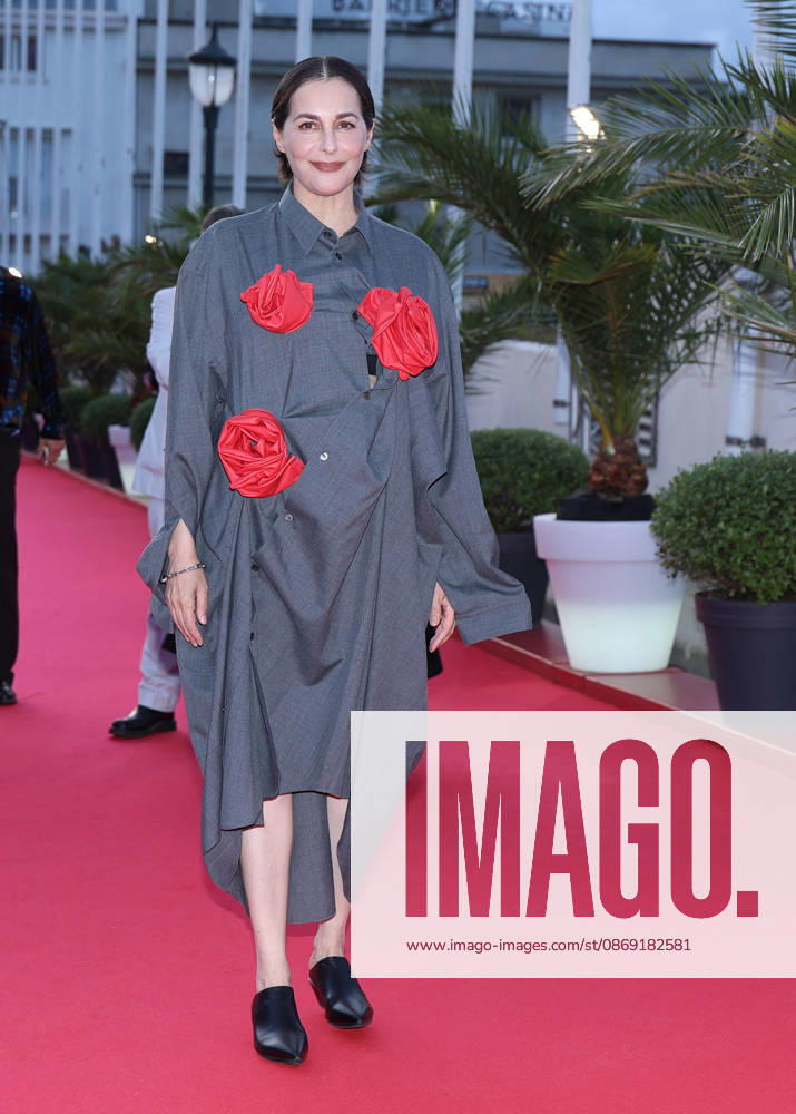 Amira Casar on the red carpet at the closing ceremony of the 37th Dinard British and Irish Film Festival on October 10, 2026, in Dinard. Denis Guignebourg, Bestimage. Red carpet and closing ceremony of the 37th Dinard British and Irish Film Festival, October 10, 2026, Dinard, France