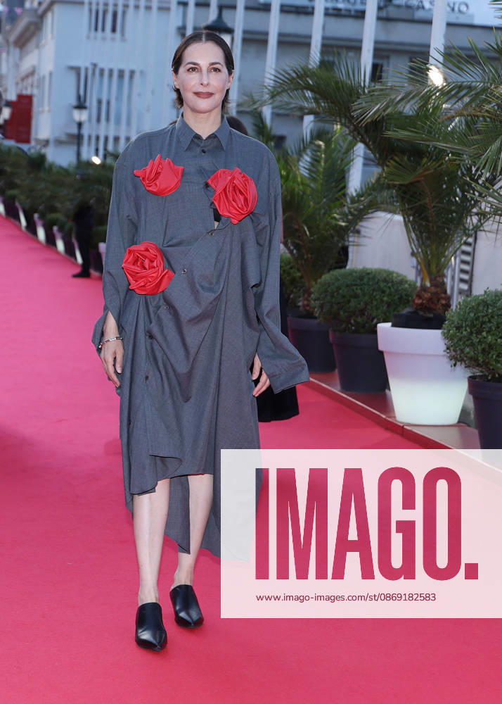 Amira Casar on the red carpet at the closing ceremony of the 37th Dinard British and Irish Film Festival on October 10, 2026, in Dinard. Denis Guignebourg, Bestimage. Red carpet and closing ceremony of the 37th Dinard British and Irish Film Festival, October 10, 2026, Dinard, France