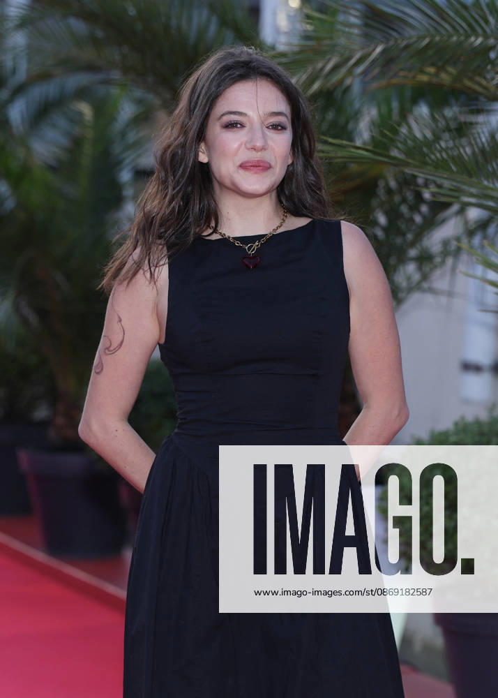 Zoe Adjani on the red carpet at the closing ceremony of the 37th Dinard British and Irish Film Festival on October 10, 2026, in Dinard. Denis Guignebourg, Bestimage. Red carpet and closing ceremony of the 37th Dinard British and Irish Film Festival, October 10, 2026, Dinard, France