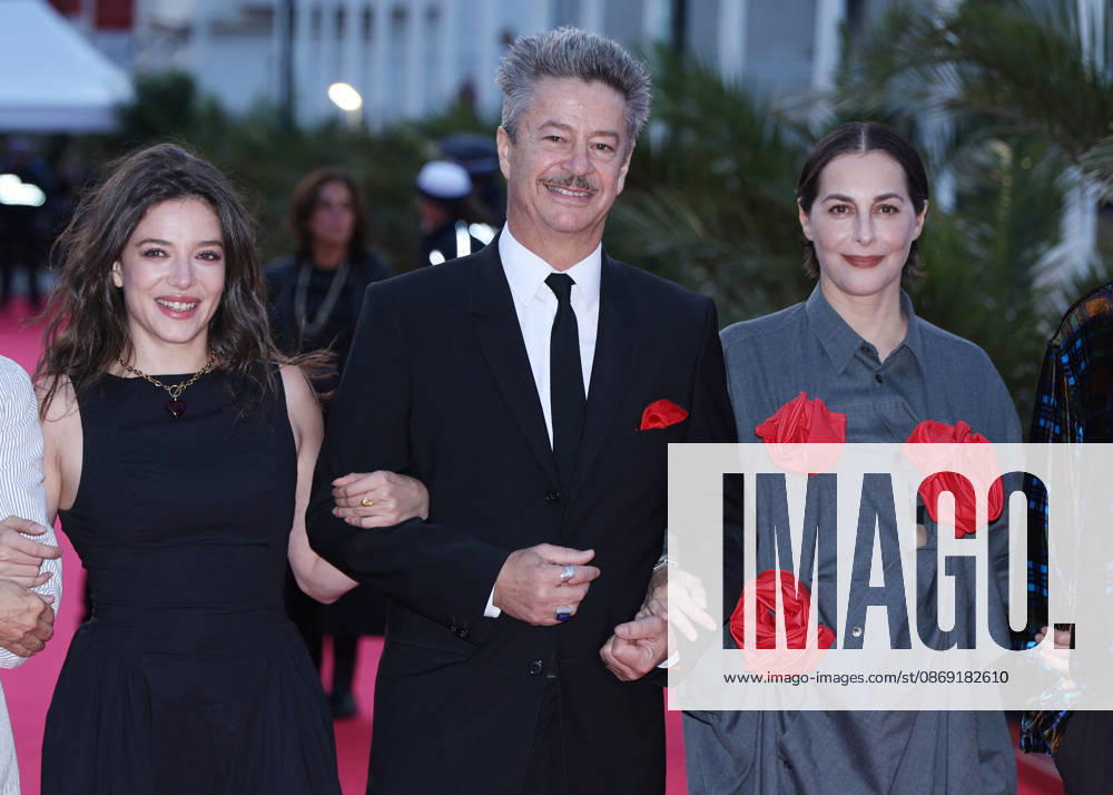 The Jury, Zoe Adjani, Amira Casar, and Thibault de Montalembert on the red carpet at the closing ceremony of the 37th Dinard British and Irish Film Festival on October 10, 2026, in Dinard. Denis Guignebourg, Bestimage. Red carpet and closing ceremony of the 37th Dinard British and Irish Film Festival, October 10, 2026, Dinard, France