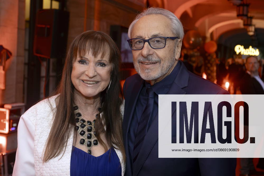 Actor Wolfgang Stumph, born January 31, 1946, and his wife Christine are attending the 18th HOPE Gala at the Schauspielhaus Dresden. The HOPE Gala Dresden is a benefit event that supports the HOPE Cape Town children’s project in South Africa in its commitment to health, development, and education of children and young adults in the townships around Cape Town.