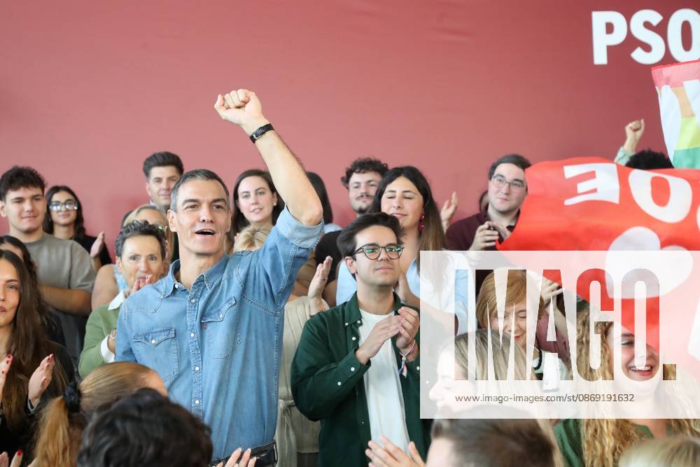 Pedro Sánchez Speaks at a Pre-Campaign Event in Ponferrada, León The Secretary-General of the PSOE and Prime Minister, Pedro Sánchez, during a PSOE pre-campaign event at La Térmica Cultural in Ponferrada on October 11, 2026, in Ponferrada, León, Castile and León, Spain. The Prime Minister and Secretary-General of the PSOE, Pedro Sánchez, kicked off the pre-campaign for the general election on November 29 this weekend with two events: on Saturday in Dos Hermanas, Seville, and today in Ponferrada, León, at the Térmica Cultural of the Energy Foundation, October 11, 2026, Ponferrada, León, Castile and León, Spain