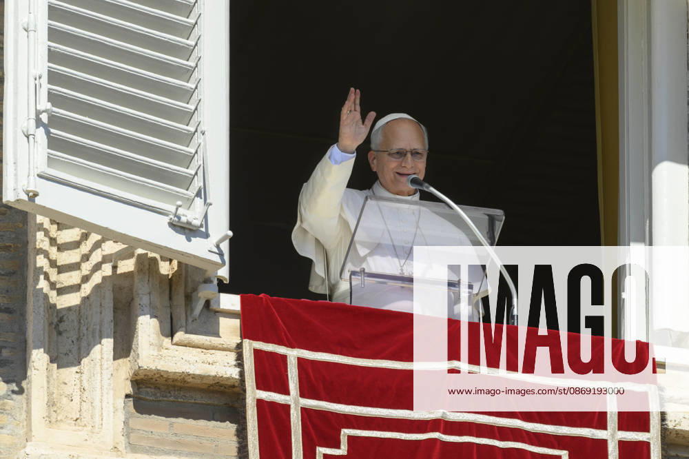 ITALY - ANGELUS -POPE -2026 10 11 Italy, Rome, Vatican, October 11, 2026: Pope Leo XIV delivers his address during the Angelus prayer from the window of the Apostolic Palace overlooking St. Peter s Square in the Vatican - NO BOOKS