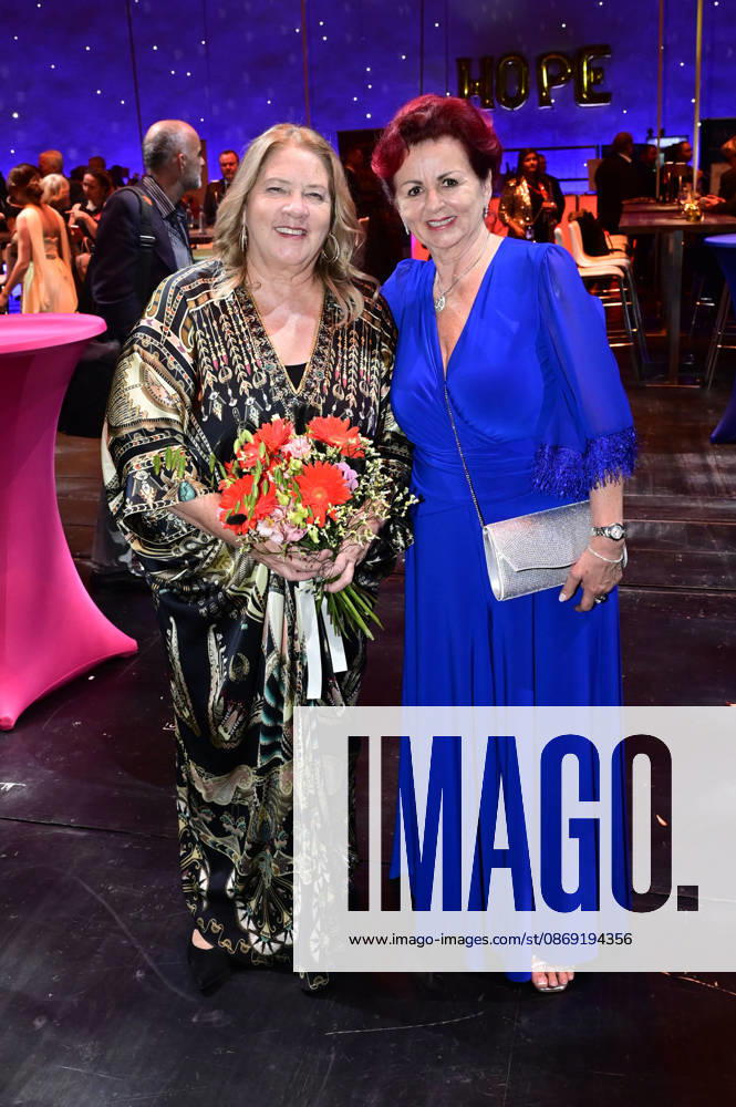 Kathy Kelly and Viola Klein at the 18th Hope Gala 2026 at the Schauspielhaus Dresden, October 10, 2026 Foto:xM.xWehnertx xFuturexImagex hope_6259