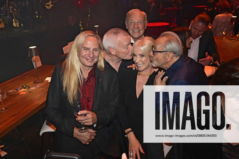 Uwe Hassbecker, Dirk Michaelis, Angelika Geyer, Eduard Geyer, and Wolfgang Stumph at the 18th Hope Gala 2026 at the Schauspielhaus Dresden, October 10, 2026 Foto:xM.xWehnertx xFuturexImagex hope_6284