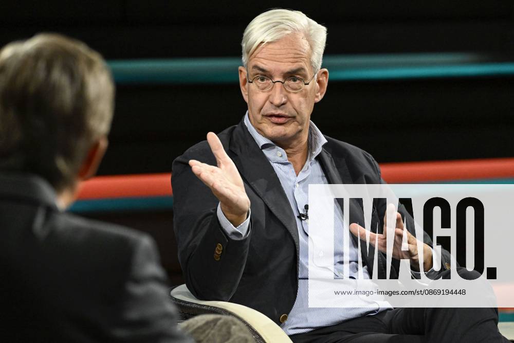 Markus Lanz with Mathias Middelberg on October 7, 2026, on *Markus Lanz*, ZDF TV, talk show, Germany, German, German man, men, politics, politician, CDU, German politician, Italy, Italian, Italian, German presenter, photography, photographer, journalist,