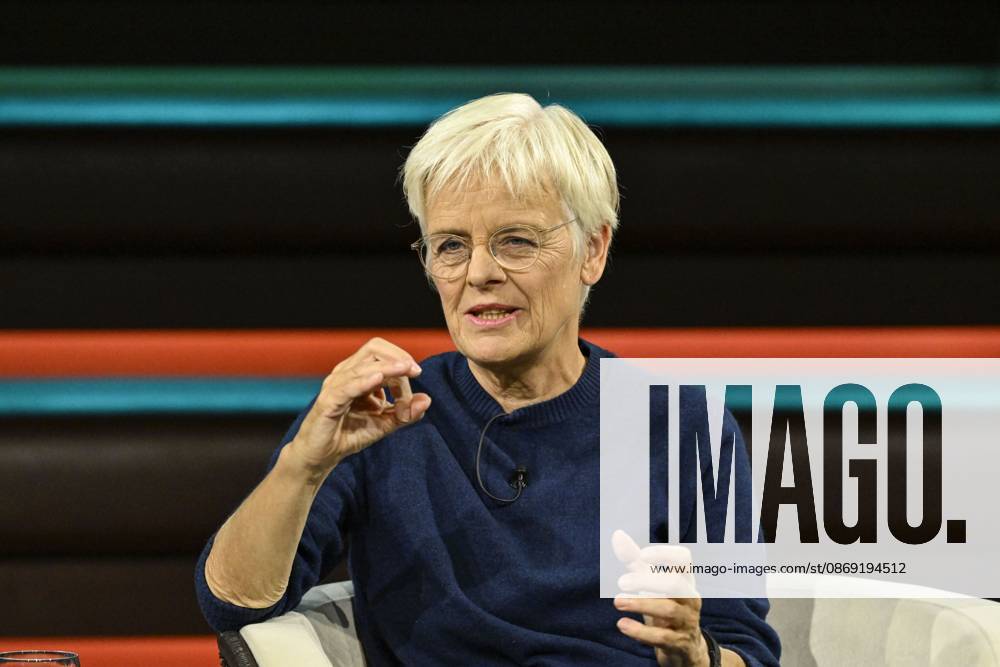 Ulrike Herrmann, journalist, 10 26. Ulrike Herrmann on October 8, 2026, on *Markus Lanz*, ZDF TV, talk show, Germany, German, German woman, journalism, *taz*, German female journalist, journalism, sitting sideways, speaking, gesturing