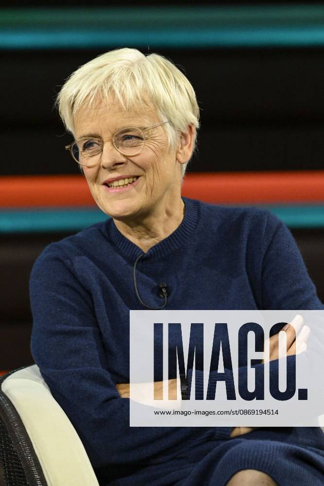 Ulrike Herrmann, journalist, 10 26. Ulrike Herrmann appeared on Markus Lanz on October 8, 2026, on ZDF TV, a German talk show. German female journalist, journalism, *taz*, sitting upright, smiling, arms crossed.