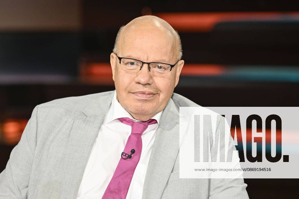 Peter Altmaier, politician, 10 26, Peter Altmaier on October 8, 2026, on *Markus Lanz*, ZDF TV, talk show, Germany, German, German man, politics, CDU, German politician, profile, smiling