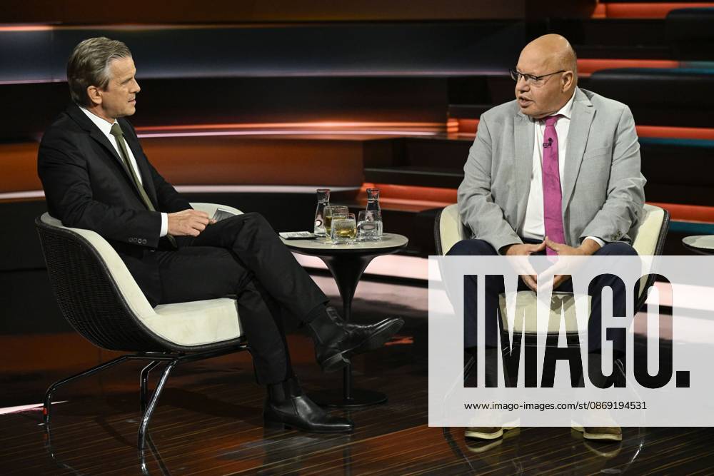 Markus Lanz with Peter Altmaier on October 26, 2026; Markus Lanz and Peter Altmaier on October 8, 2026, on *Markus Lanz*, ZDF TV, talk show, Germany, German, German man, men, politics, politician, CDU, German politician, Italy, Italian, Italian, German presenter, p