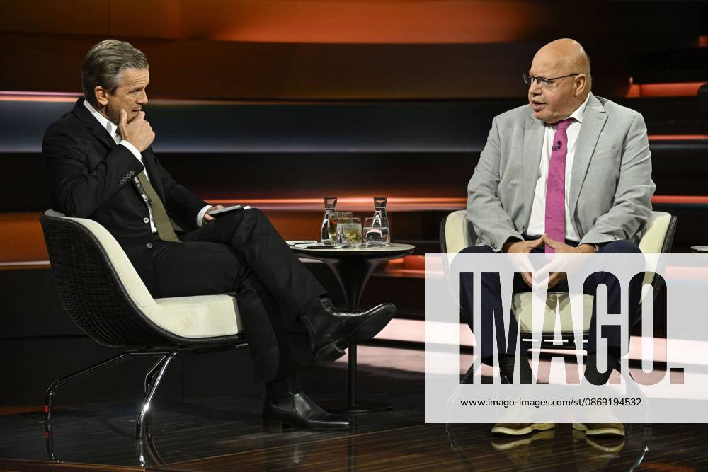 Markus Lanz with Peter Altmaier on October 26, 2026; Markus Lanz and Peter Altmaier on October 8, 2026, on *Markus Lanz*, ZDF TV, talk show, Germany, German, German man, men, politics, politician, CDU, German politician, Italy, Italian, Italian, German presenter, p