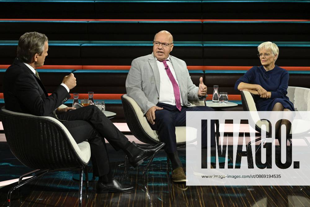 Talk show hosted by Markus Lanz, ZDF 10:26 a.m. Markus Lanz, Peter Altmaier, and Ulrike Herrmann (from left to right) on October 8, 2026, on *Markus Lanz*, ZDF TV talk show Germany German m