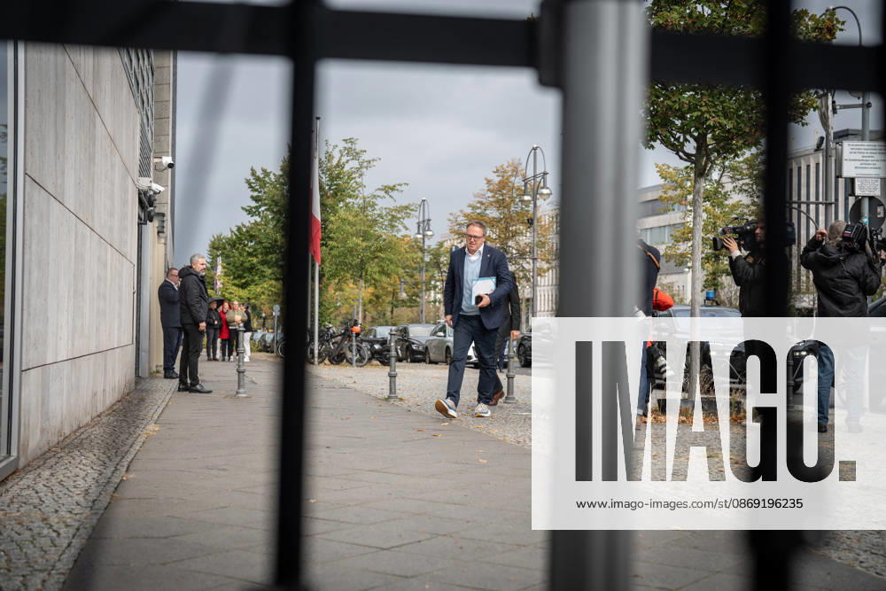 Mario Voigt, Minister-President of Thuringia, upon his arrival at the CDU Germany Executive Committee Retreat in Berlin, October 2026, Berlin, Berlin, Germany, Konrad Adenauer House