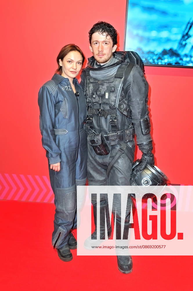 Frankfurt Book Fair 2026: Actor Maximilian Mundt and actress Emma Nova (Emma Drogunova) on October 11, 2026, at the Frankfurt Book Fair 20261011MWI156335