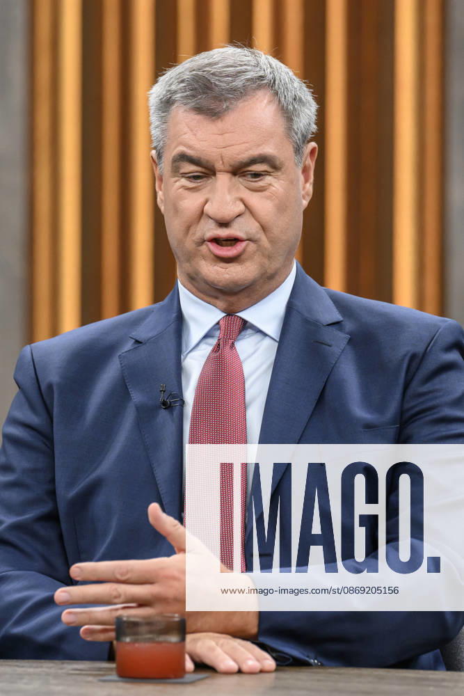 Pictured, from left: Markus Söder, Minister-President of Bavaria, CSU, GER; Berlin, studio; guest on Caren Miosga’s political talk show, TV program, Das Erste, from Studio 20 in Berlin-Adlershof, Topic: How will the government get out of the crisis, Mr. Söder, October 11, 2026,