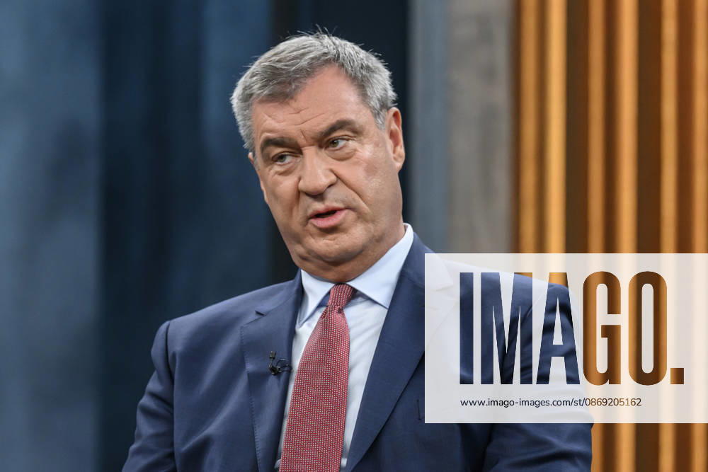 Pictured, from left: Markus Söder, Minister-President of Bavaria, CSU, GER; Berlin, studio; guest on Caren Miosga’s political talk show, TV program, Das Erste, from Studio 20 in Berlin-Adlershof, Topic: How will the government get out of the crisis, Mr. Söder, October 11, 2026,