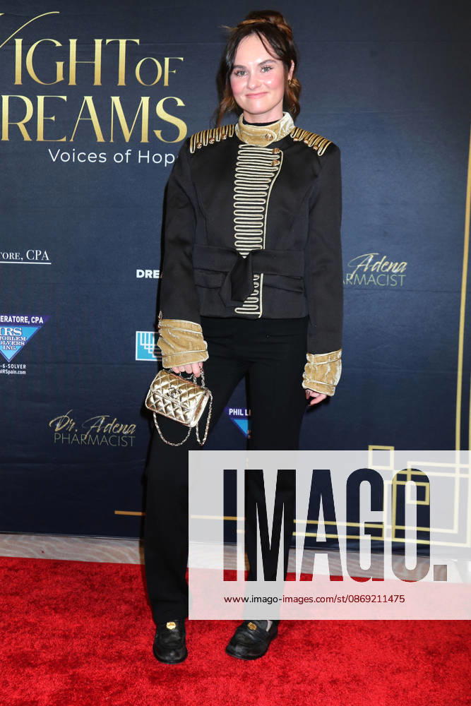 LOS ANGELES - OCT 8: Madeline Carroll at the Night of Dreams Gala at the Beverly Hills Hotel on October 8, 2026 in Beverly Hills, CA Beverly Hills USA - ZUMAb170 20261011_aap_b170_007