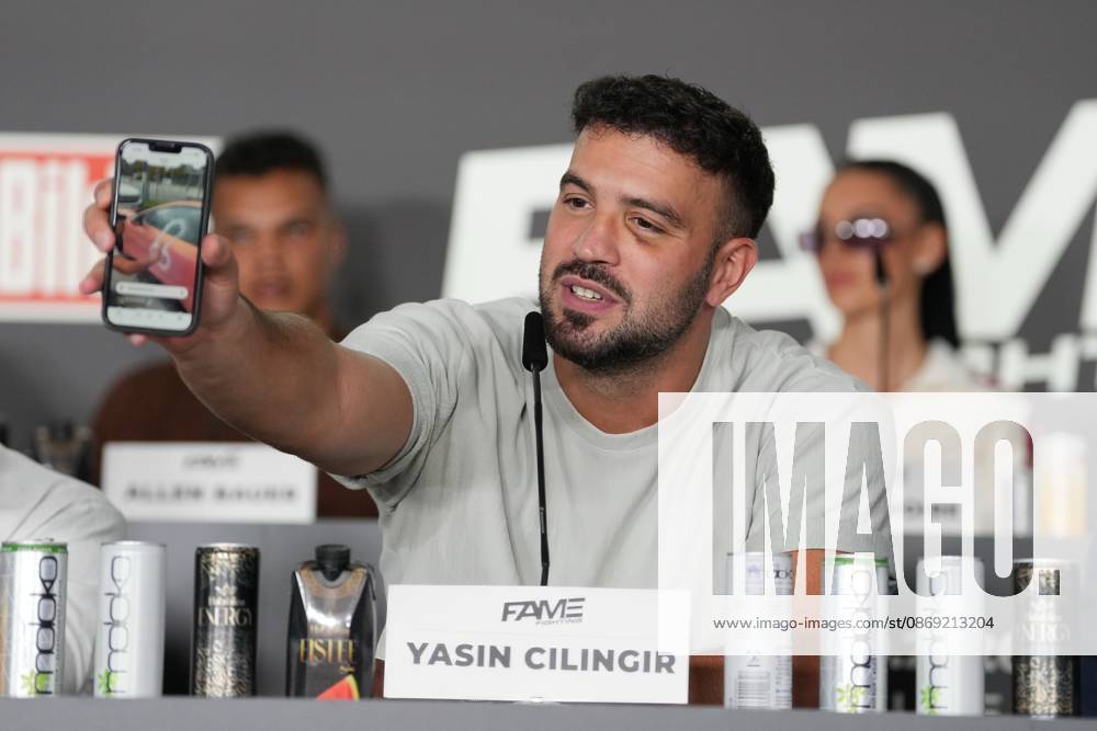 Fame Fighting 2026 Press Conference: Yasin Cilingir at the press conference for the fourth edition of Fame Fighting Celebrity Boxing on October 11, 2026, at the Atlantic Hotel in Essen, North Rhine-Westphalia
