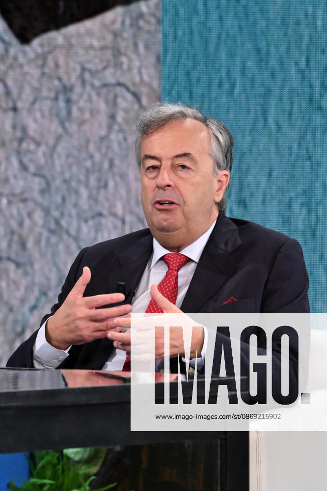 IPA89573734 - Milan, TV Show Che Tempo Che Fa - Nove. Pictured: Roberto Burioni