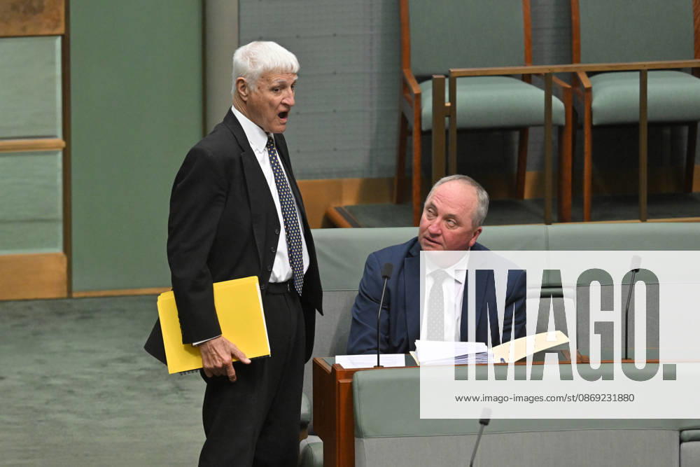 QUESTION TIME, Independent member for Kennedy Bob Katter and One Nation member for New England Barnaby Joyce during Question Time in the House of Representatives at Parliament House in Canberra, Monday, October 12, 2026. ( NO ARCHIVING CANBERRA AUSTRALIAN CAPITAL TERRITORY Australia