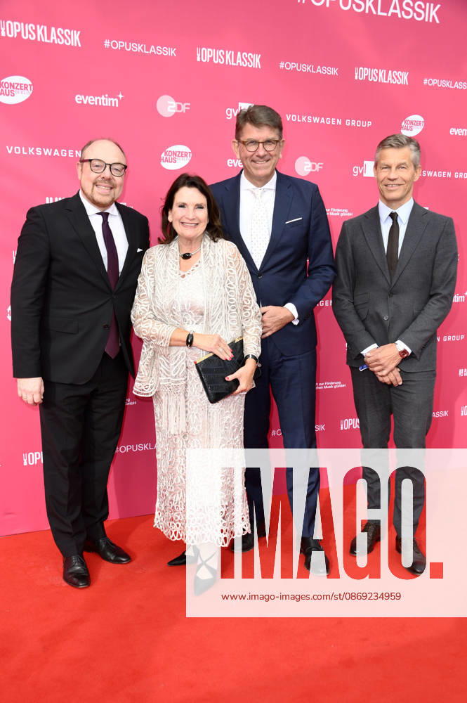 Clemens Trautmann, Christiane Goetz Weimer, Wolfram Weimer, and Frank Briegmann at the 2026 Opus Klassik Awards ceremony at the Konzerthaus am Gendarmenmarkt in Berlin, October 11, 2026 Foto:xN.xKubelkax xFuturexImagex opus_6046