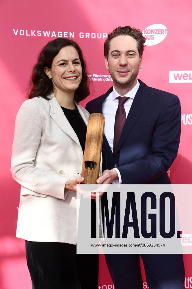 Marie Sünje Schade and Oliver Stieglitz at the 2026 Opus Klassik Awards ceremony at the Konzerthaus am Gendarmenmarkt in Berlin, October 11, 2026 Foto:xN.xKubelkax xFuturexImagex opus_6065
