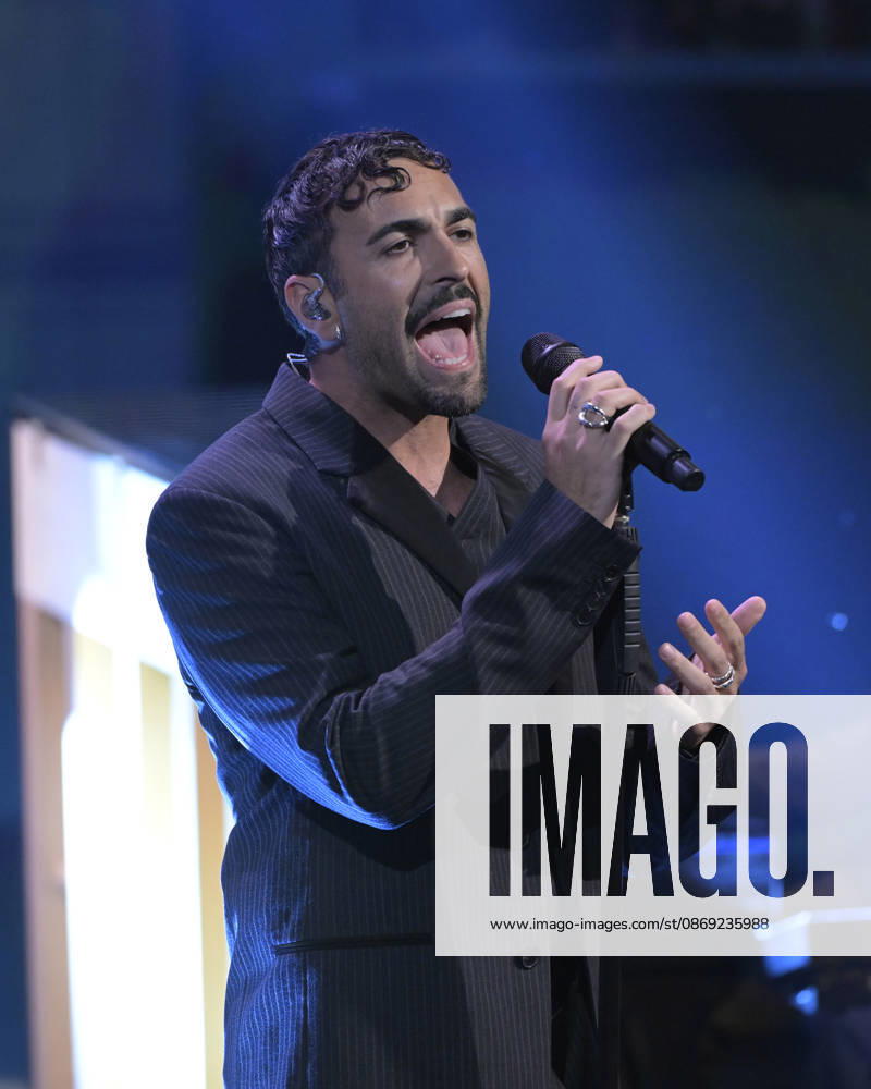Photo by Mario Romano, IPP Milan, October 11, 2026. TV show *Che Tempo Che Fa*. Pictured: singer Marco Mengoni. Italy Photo Press World. Copyright *Che Tempo Che Fa*