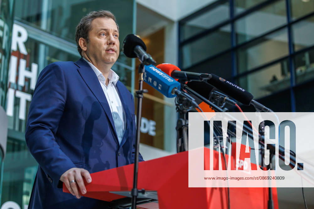 Press statement with SPD Party Chairman Lars Klingbeil Press statement with SPD Party Chairman Lars Klingbeil on October 12, 2026, in Berlin, Berlin, Berlin, Germany, at the SPD Party Headquarters, Willy Brandt House