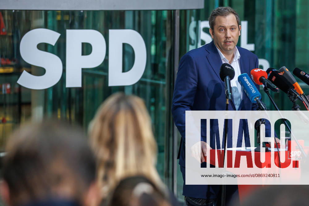 Press statement with SPD Party Chairman Lars Klingbeil Press statement with SPD Party Chairman Lars Klingbeil on October 12, 2026, in Berlin, Berlin, Berlin, Germany, at the SPD Party Headquarters, Willy Brandt House