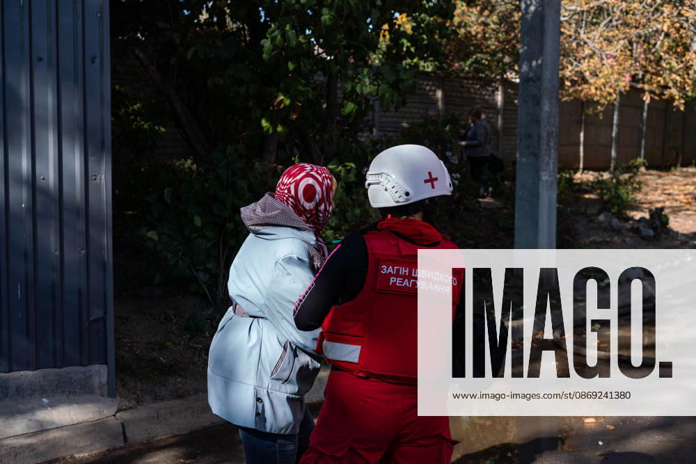 Drone attack hits residential building in Ukraine s Kharkiv, injuring 13 KHARKIV, UKRAINE - OCTOBER 12: Emergency responders work at the site of a drone attack that struck a residential building, injuring 13 people, in Kharkiv, Ukraine, on October 12, 2026. Firefighters, police officers and rescue teams arrive at the scene to assist residents following the attack. Carlo Bravo Anadolu Kharkiv Ukraine. Editorial use only. Please get in touch for any other usage.
