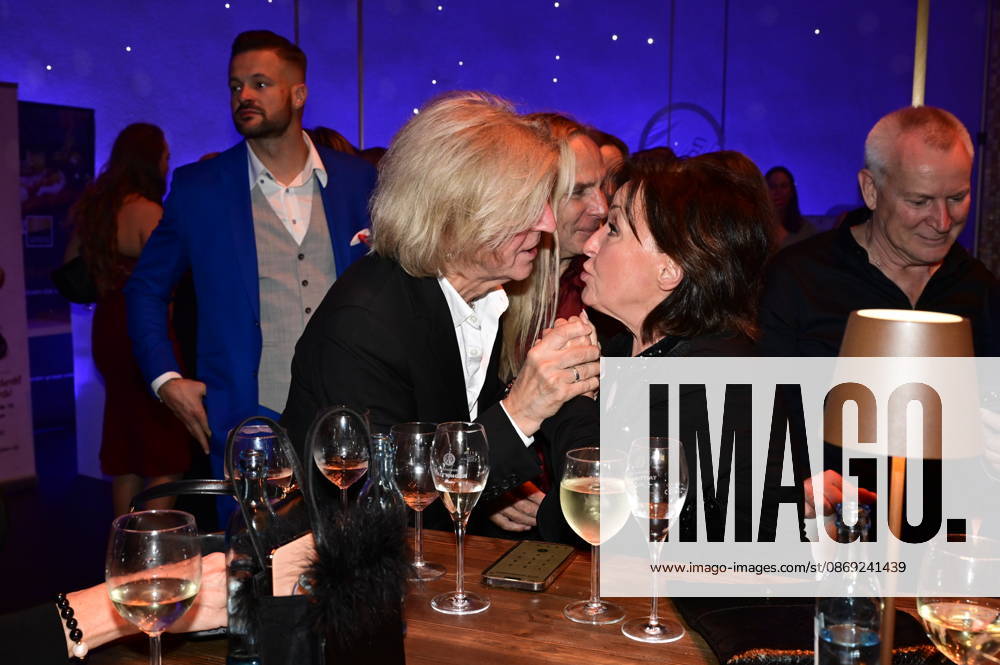 Ritchie Barton, Uwe Hassbecker, and Ute Freudenberg at the 18 Hope Gala 2026 at the Schauspielhaus Dresden