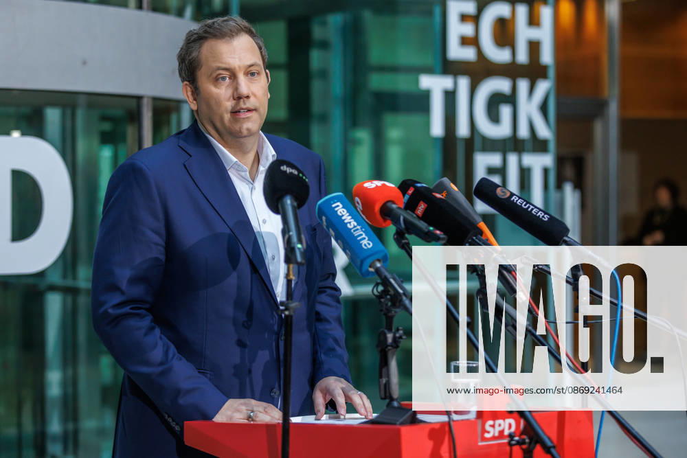 Press statement with SPD Party Chairman Lars Klingbeil Press statement with SPD Party Chairman Lars Klingbeil on October 12, 2026, in Berlin, Berlin, Berlin, Germany, at the SPD Party Headquarters, Willy Brandt House