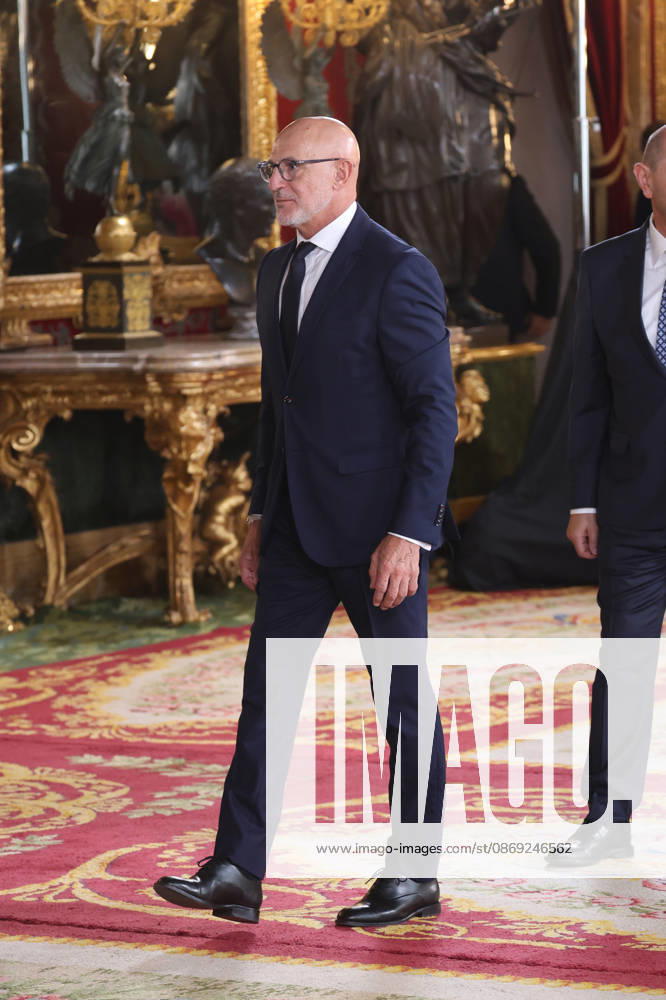 The King and Queen, the Princess of Asturias, and Infanta Sofía preside over the reception at the Royal Palace to celebrate National Day. Luis de la Fuente during the reception with the King and Queen, Princess Leonor, and Infanta Sofía to celebrate National Day, at the Royal Palace, on October 12, 2026, in Madrid, Spain. The event is presided over by the King and Queen, the Princess of Asturias, and Infanta Sofía following the solemn ceremony honoring the national flag and the military parade held in Plaza de Cánovas del Castillo. The commemoration of National Day aims to solemnly recall moments in our collective history that form part of our shared historical, cultural, and social heritage, recognized as such by the vast majority of citi