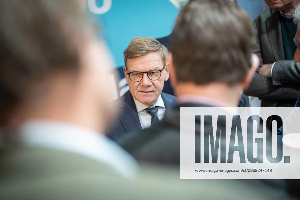 Foreign Minister Johann Wadephul at the Konrad Adenauer House, speaking with journalists at the CDU Germany Executive Committee Retreat in Berlin, October 2026, Berlin, Berlin, Germany, Konrad Adenauer House