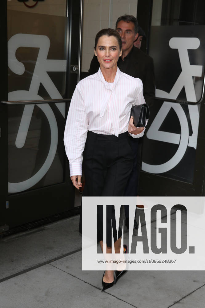 KERI RUSSELL and RUFUS SEWELL at ABC Studios in New York City for ‘Good Morning America. New York USA - ZUMAh16_ 20261012_zaf_h16_021