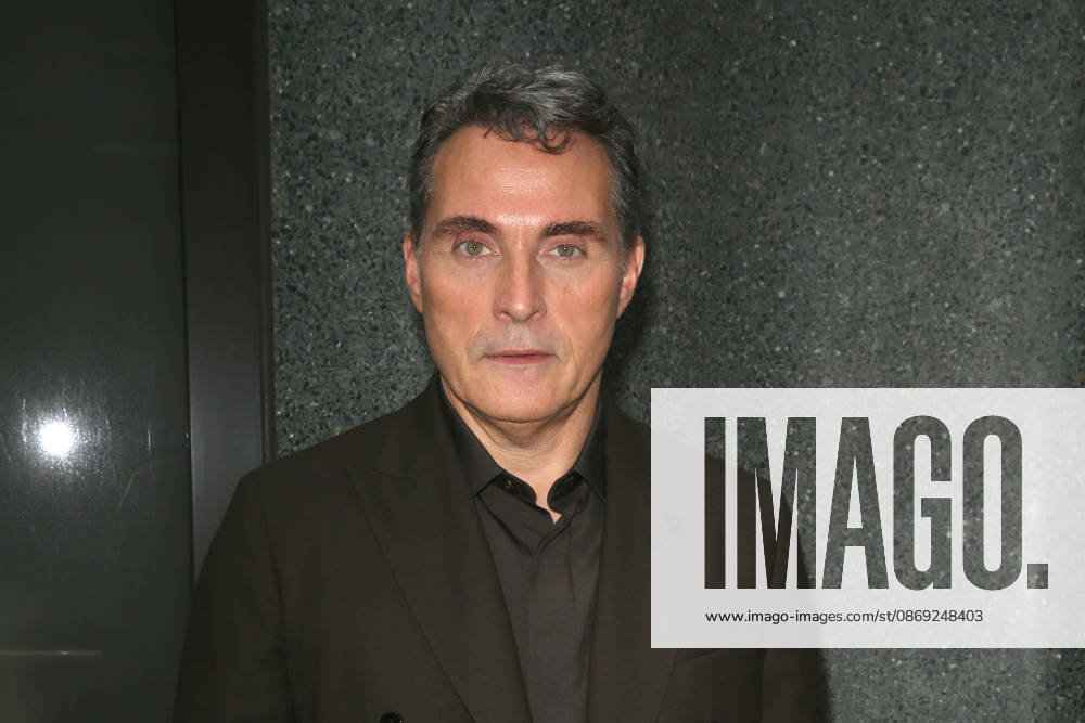 RUFUS SEWELL at ABC Studios in New York City for Ã¢â‚¬ËœGood Morning America. New York USA - ZUMAh16_ 20261012_zaf_h16_033