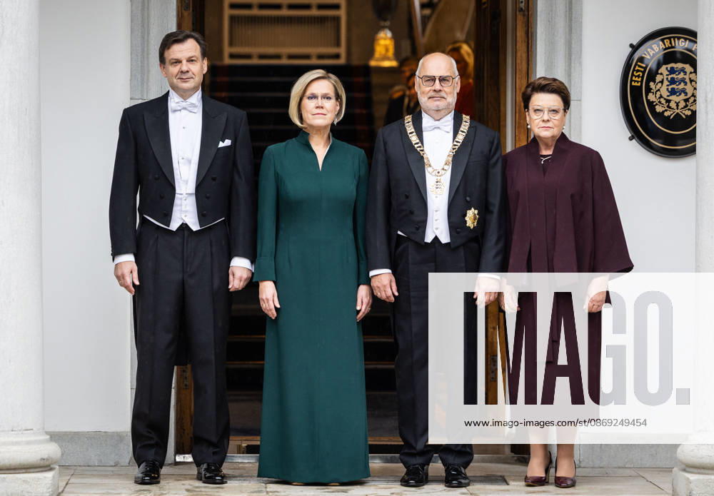 Tallinn. President-elect Ülle Madise and her husband Lauri Madise arrived at the Office of the President in Kadriorg, where they were welcomed by President Alar Karis and his wife Sirje Karis. Photo Madis Veltman, Postimees Tallinn Harjumaa Estonia 1MV12OCT26A18
