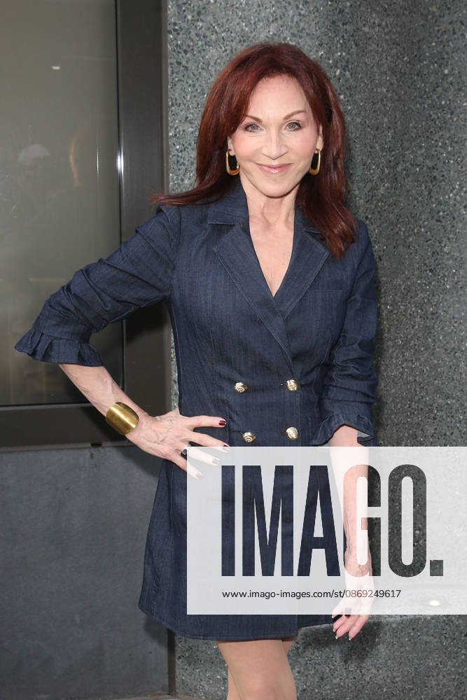 MARILU HENNER at ABC Studios in New York City for Ã¢â‚¬ËœGood Morning America. New York USA - ZUMAh16_ 20261012_zaf_h16_049